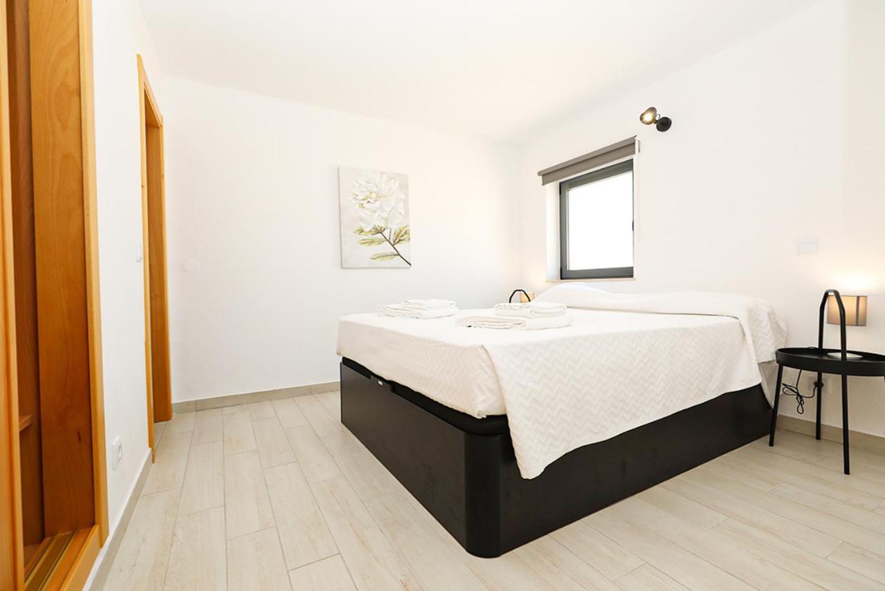 A62 - Cul De Sac Apartment In Lagos Esterno foto