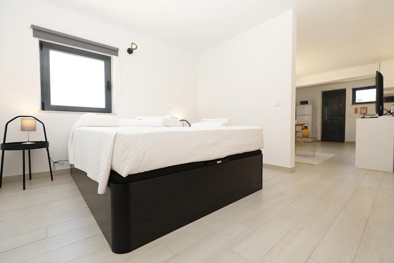 A62 - Cul De Sac Apartment In Lagos Esterno foto